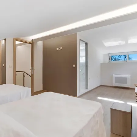 Brand New Exclusive Lefkada